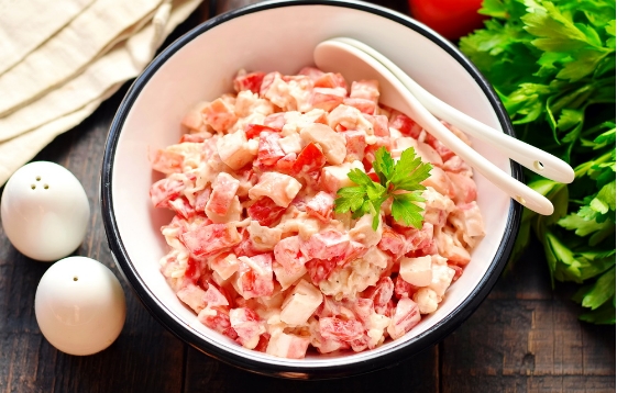 Салат «Розовый коралл» – готовится за 5 минут всего из 3-х ингредиентов, а выходит обалденно вкусно и недорого